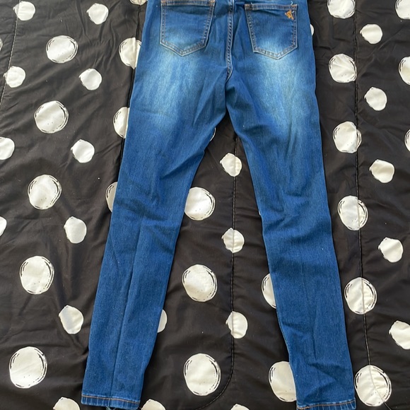 V.I.P. JEANS- size: 5/6 - 70%cotton- 28% teaylene- 2% spandex- slightly used - Picture 2 of 2